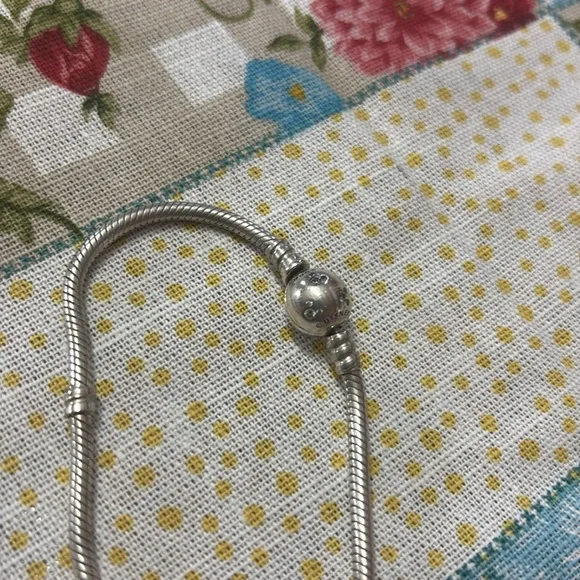 Authentic Disney Pandora Sterling Silver Mickey Mouse Bracelet - Picture 3 of 3